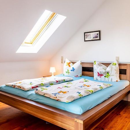 Elstar Apartment Щоках Екстериор снимка