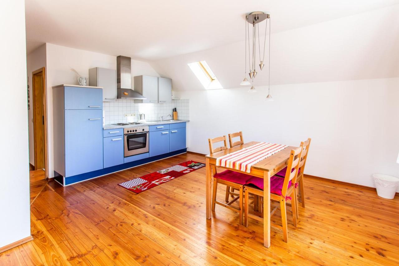 Elstar Apartment Щоках Екстериор снимка